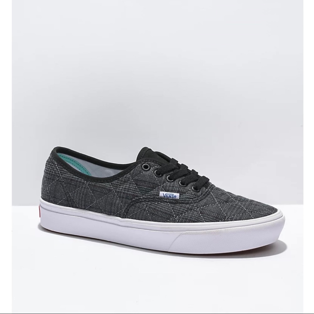 Vans Authentic ComfyCush Quilted Suiting Shoes Plaid Black Size 8 Women’s- NEW